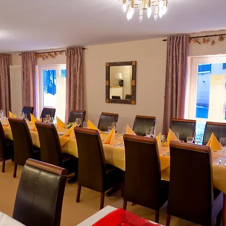 Hotell Rosenflora Nideggen