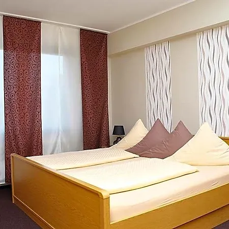 Rosenflora Hotel 2*